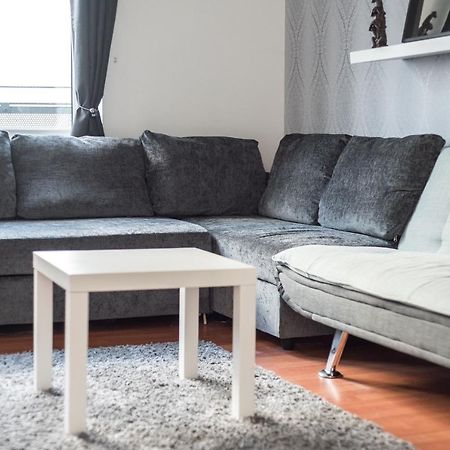 Modern Spacious 3 Bedroom City Centre Apartment - Free Parking - Private Balcony Édimbourg Extérieur photo