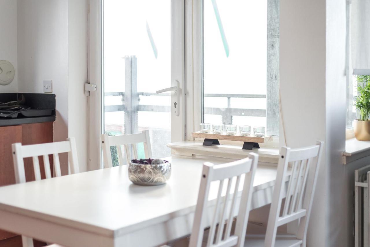 Modern Spacious 3 Bedroom City Centre Apartment - Free Parking - Private Balcony Édimbourg Extérieur photo